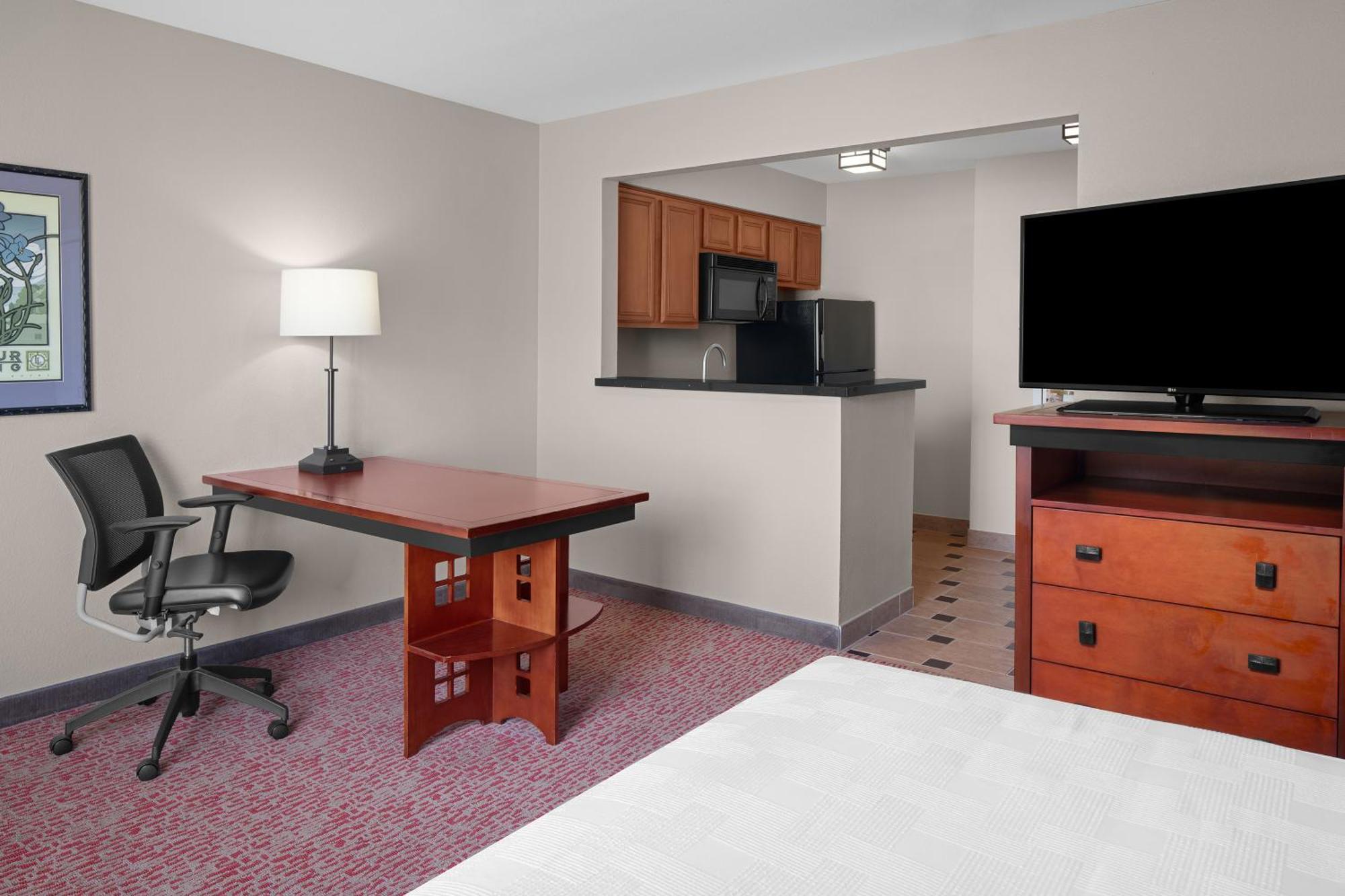 ลาร์กสเพอร์ แลนดิง ฟอลซัม - แอน ออล-สวีท โฮเต็ล Hotel ภายนอก รูปภาพ